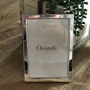 Christofle Uni Silverplated 4”x6” frame.